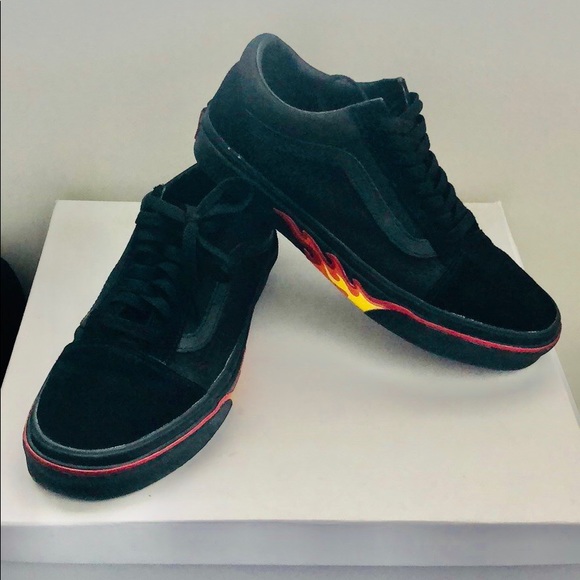 vans old skool flame wall